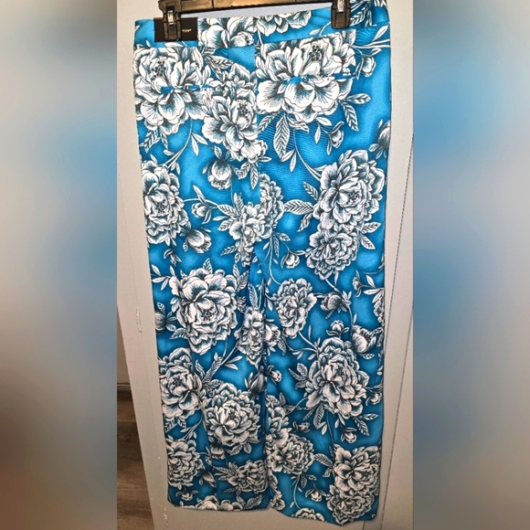 NWT Worthington Blue Floral Wide Leg Flowy Palazzo Pants with Pockets 6 or S M - Picture 9 of 9